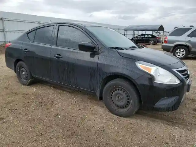 3N1CN7APXHL818680 2017 NISSAN VERSA-3
