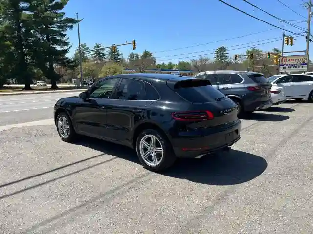 WP1AA2A53JLB05508 2018 PORSCHE MACAN-2