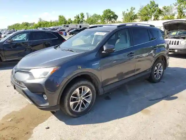JTMRJREV4HD104749 2017 TOYOTA RAV4-0