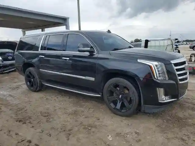 1GYS3HKJ1KR296238 2019 CADILLAC ESCALADE-3