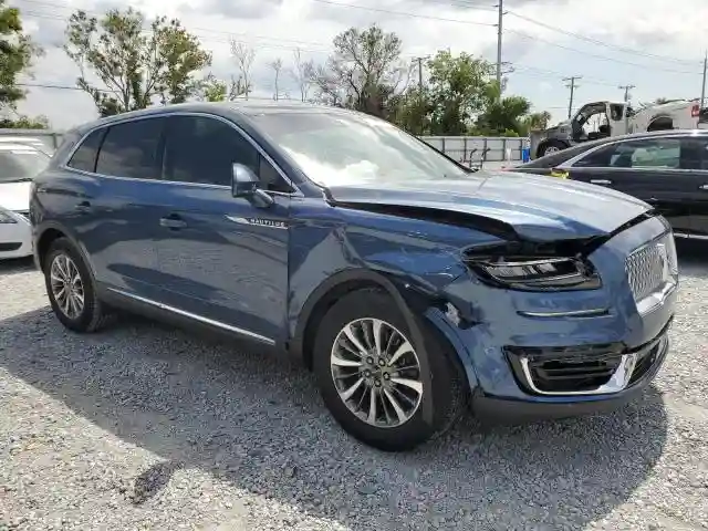 2LMPJ8K92KBL24090 2019 LINCOLN NAUTILUS-3
