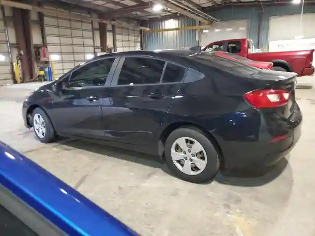 1G1BC5SM0J7235397 2018 CHEVROLET CRUZE-1
