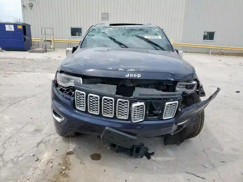 1C4RJFCG6HC876808 2017 JEEP GRAND CHEROKEE-4