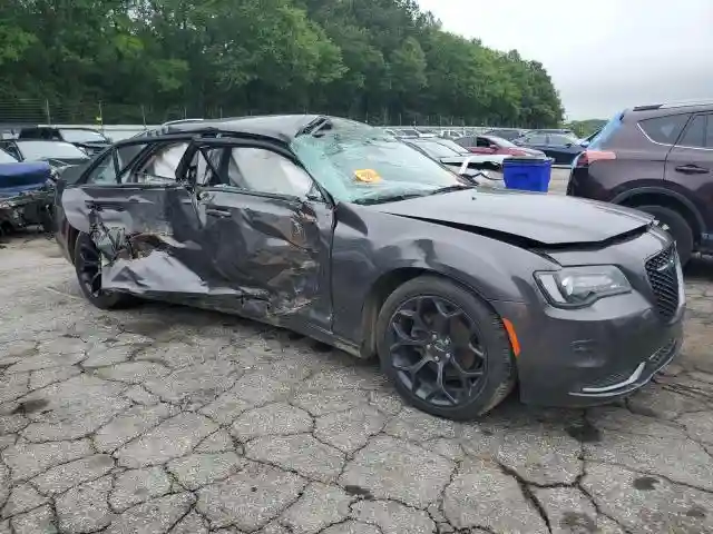 2C3CCAAG7KH760869 2019 CHRYSLER 300-3