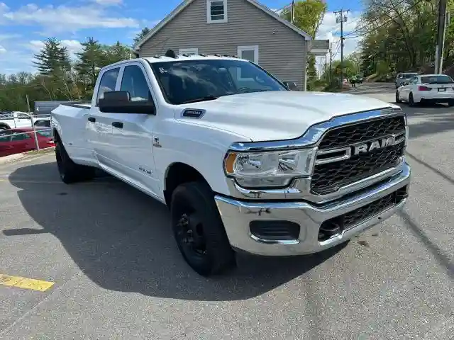 3C63RPGL7NG190837 2022 RAM 3500-3