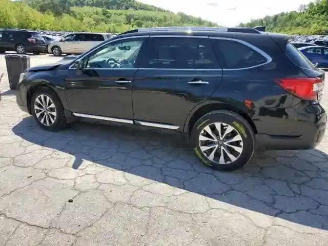4S4BSETC3J3293412 2018 SUBARU OUTBACK-1