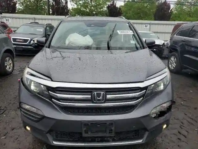 5FNYF6H00HB040813 2017 HONDA PILOT-4