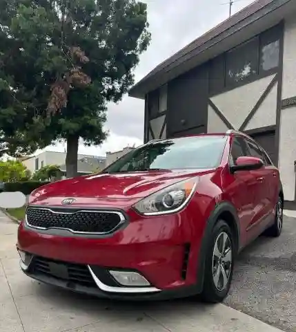 KNDCB3LC7H5069846 2017 KIA NIRO-1