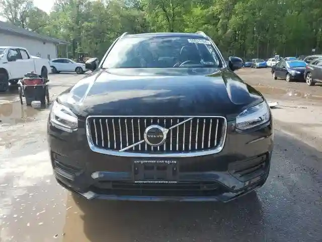 YV4102PK8N1860850 2022 VOLVO XC90-4