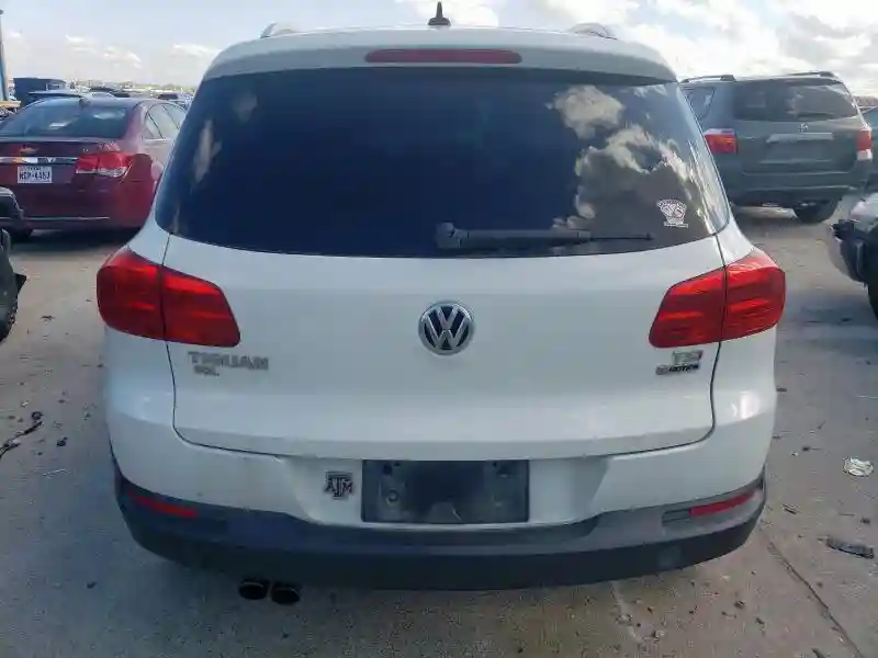 WVGBV7AX9GW574808 2016 VOLKSWAGEN TIGUAN-2