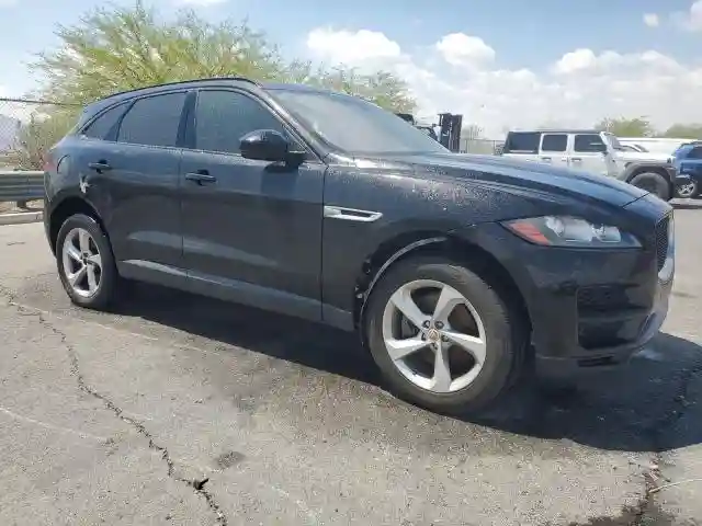 SADCJ2BVXHA090332 2017 JAGUAR F-PACE-3
