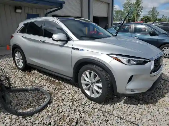 3PCAJ5M38KF125979 2019 INFINITI QX50-3