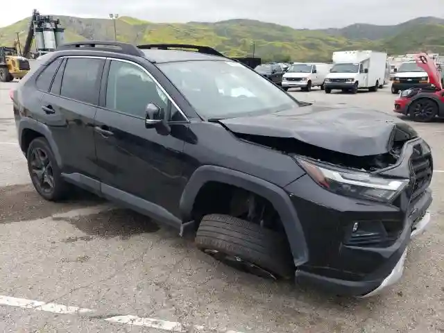 2T3J1RFV0NW271099 2022 TOYOTA RAV4-3