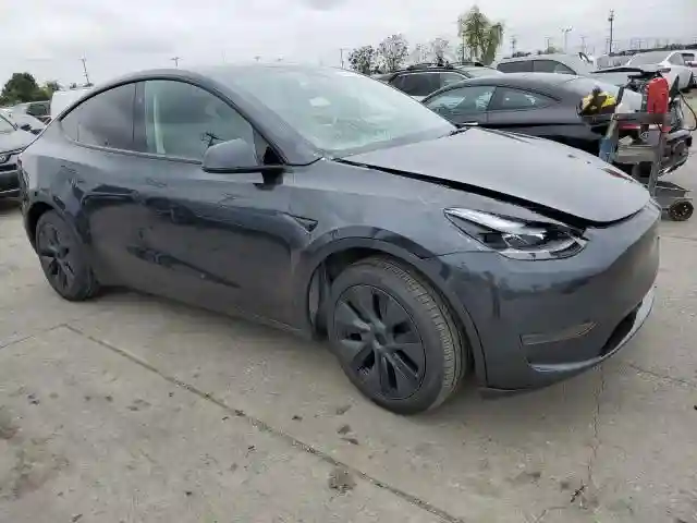 7SAYGDED4SF242721 2025 TESLA MODEL Y-3