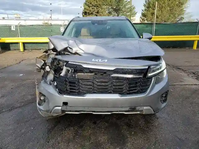 KNDERCAA0R7634143 2024 KIA SELTOS-4