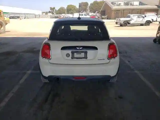 WMWXP5C34H2G60846 2017 MINI COOPER-5