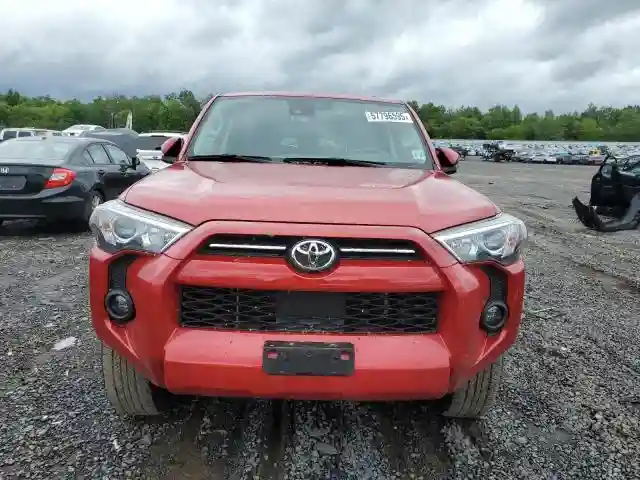 JTEMU5JR7P6167782 2023 TOYOTA 4RUNNER SE-4