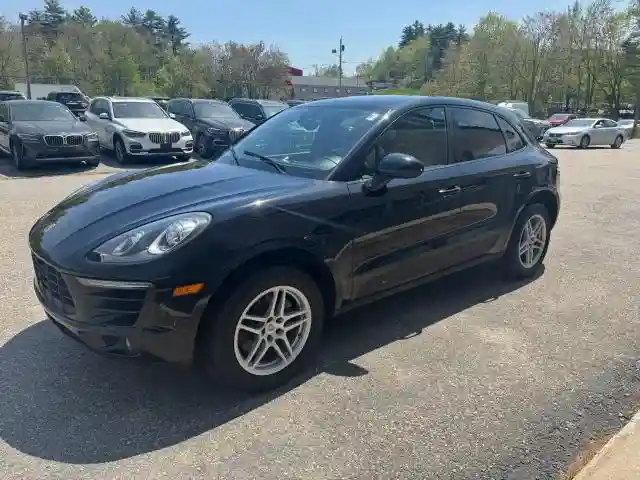 WP1AA2A58HLB80795 2017 PORSCHE MACAN-1