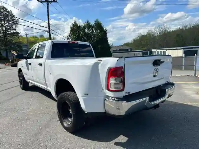3C63RPGL7NG190837 2022 RAM 3500-1
