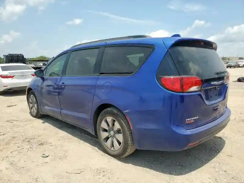 2C4RC1H75JR318290 2018 CHRYSLER PACIFICA-1