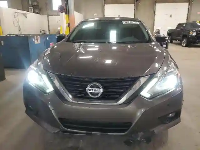 1N4BL3AP5HC127081 2017 NISSAN ALTIMA-4