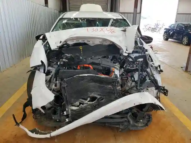 2C4RC1S79RR121806 2024 CHRYSLER PACIFICA-4