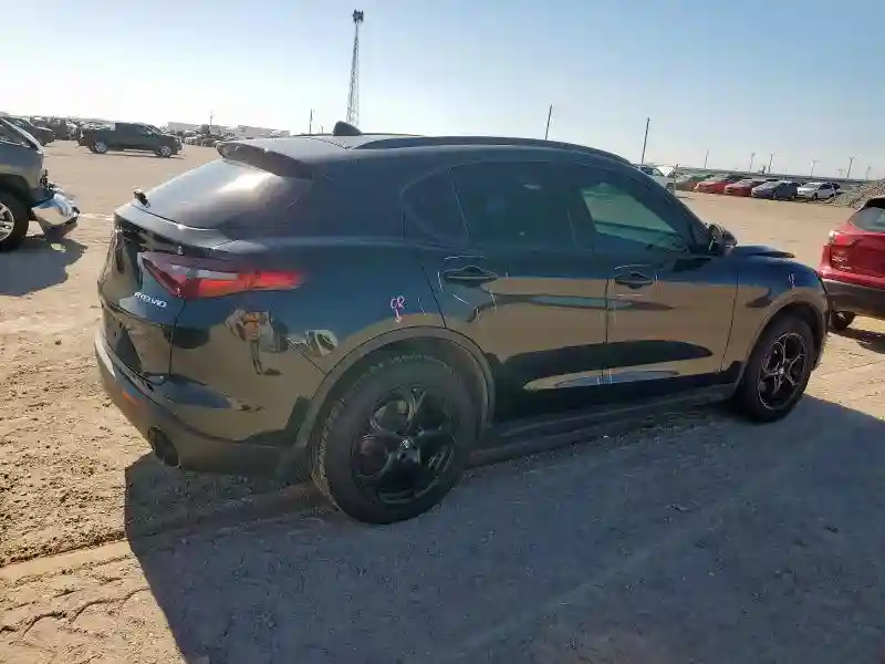 ZASPAKAN7N7D30757 2022 ALFA ROMEO STELVIO-2