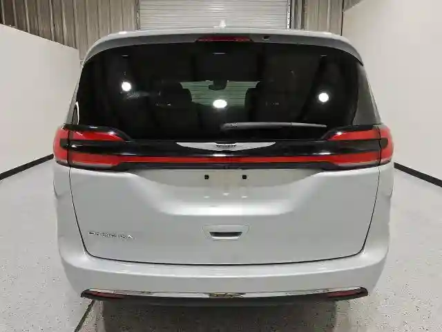 2C4RC1BG0NR167373 2022 CHRYSLER PACIFICA-5