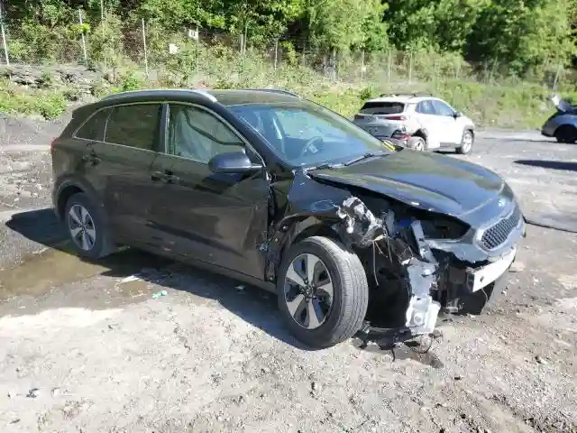 KNDCB3LC2J5201501 2018 KIA NIRO-3