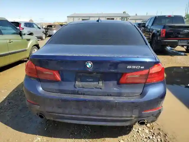 WBAJB1C58JB084700 2018 BMW 5 SERIES-5