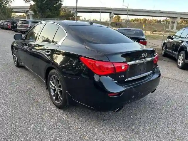 JN1EV7AR6HM841552 2017 INFINITI Q50-2