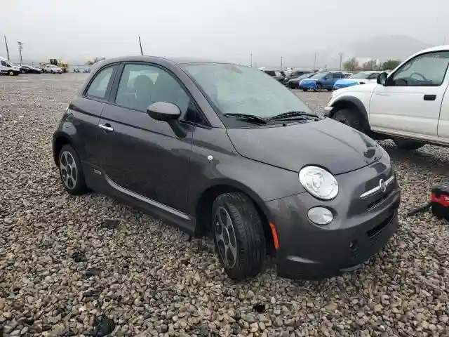 3C3CFFGE0HT600746 2017 FIAT 500-3
