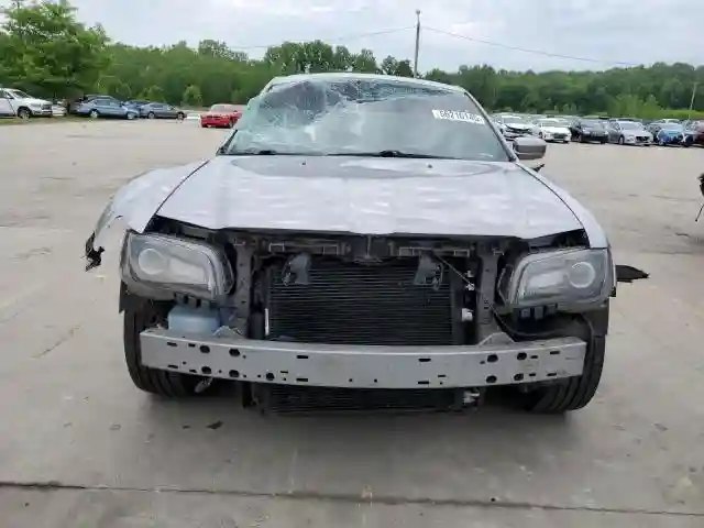2C3CCAGGXHH616619 2017 CHRYSLER 300-4