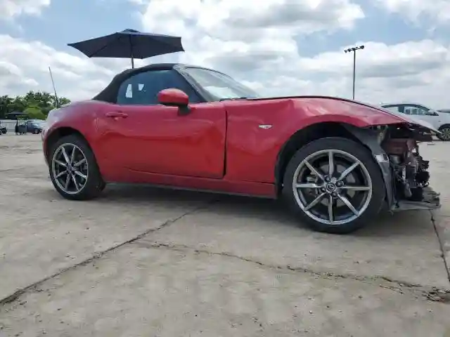JM1NDAD7XM0458609 2021 MAZDA MX5-3