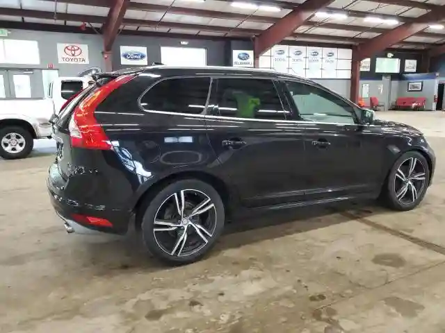 YV449MRS3H2215565 2017 VOLVO XC60-2