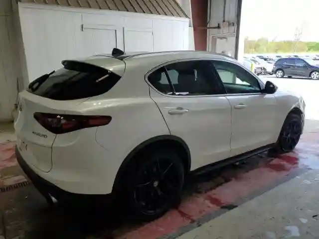 ZASPAKBN0K7C41929 2019 ALFA ROMEO STELVIO-2