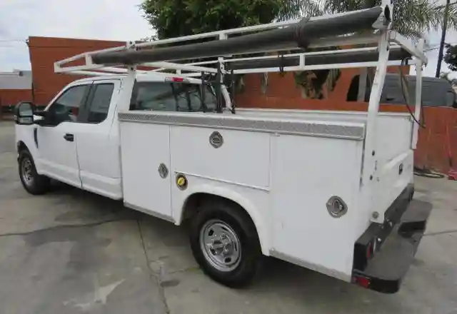 1FT7X2A69KEF58122 2019 FORD F250-3