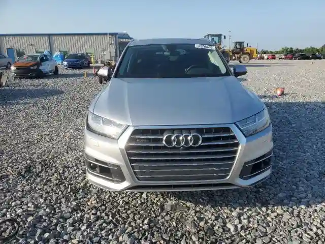 WA1LAAF73KD037473 2019 AUDI Q7-4