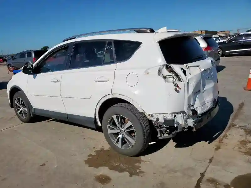 2T3RFREV8JW806390 2018 TOYOTA RAV4-1