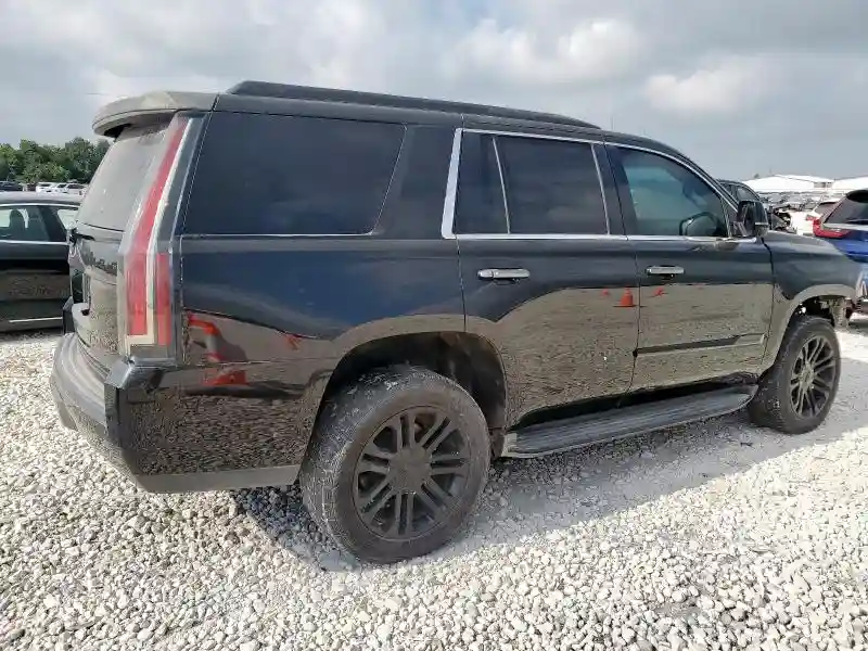 1GYS3AKJ6JR256100 2018 CADILLAC ESCALADE-2