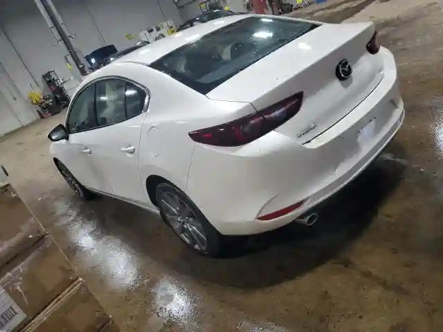 JM1BPACM8S1775538 2025 MAZDA 3-1