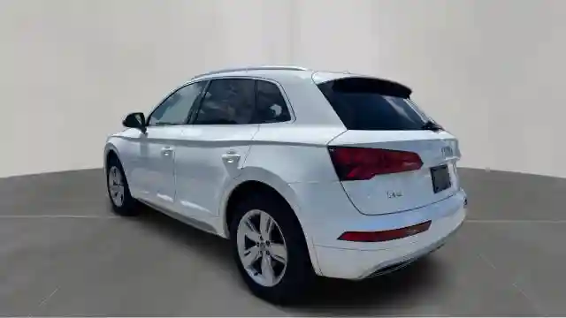 WA1BNAFY2K2080285 2019 AUDI Q5-2