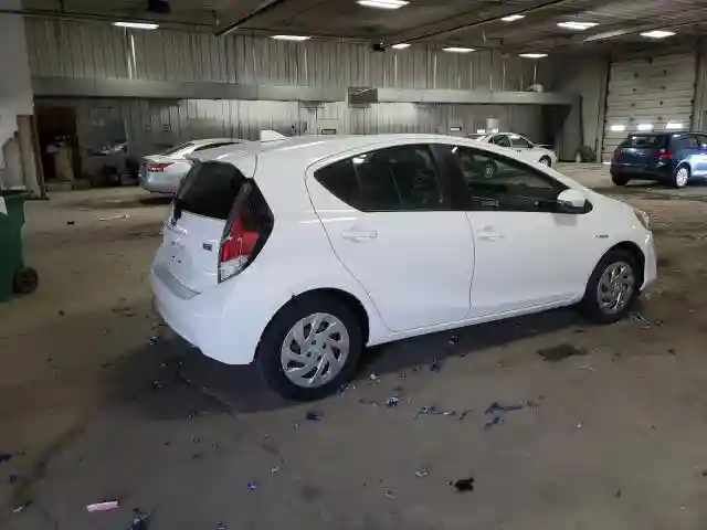 JTDKDTB37G1122641 2016 TOYOTA PRIUS-2