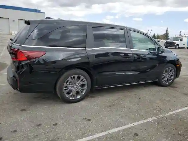 5FNRL6H81SB011122 2025 HONDA ODYSSEY-2