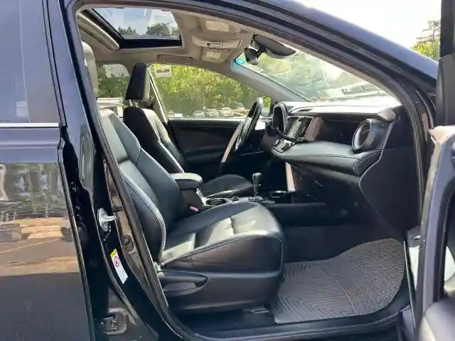 JTMDJREV1GD020395 2016 TOYOTA RAV4-4