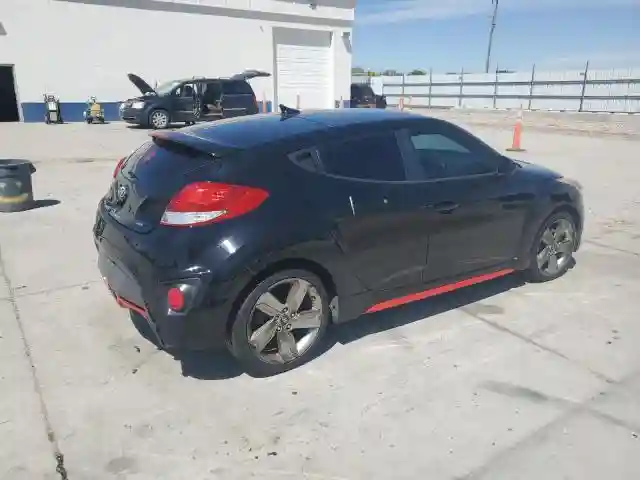 KMHTC6AE0FU236310 2015 HYUNDAI VELOSTER-2