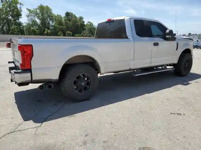 1FT7X2AT7HEC55158 2017 FORD F250-2