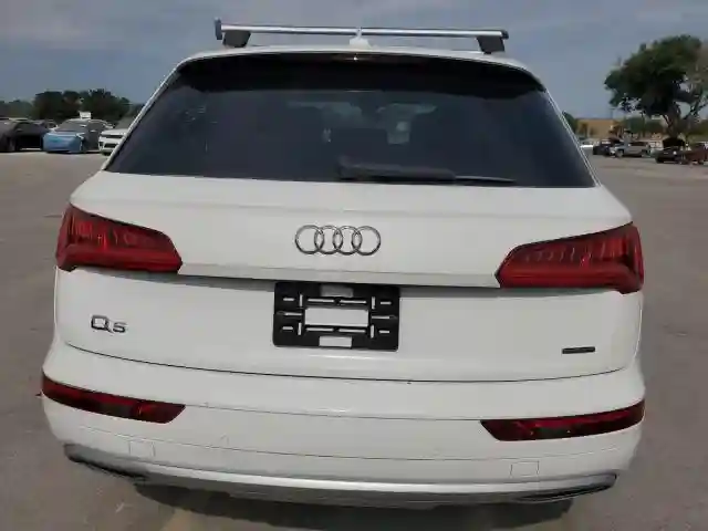 WA1BNAFY1K2077460 2019 AUDI Q5-5