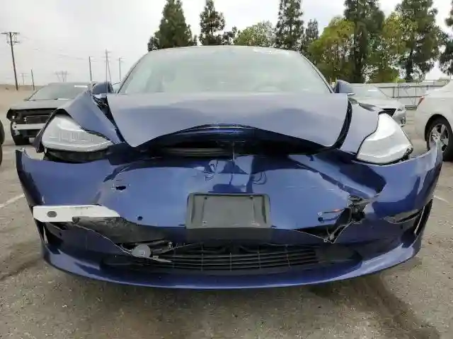 5YJ3E1EB5JF122189 2018 TESLA MODEL 3-4