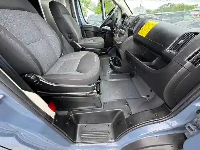 3C6URVJG1KE551636 2019 RAM ALL MODELS-4